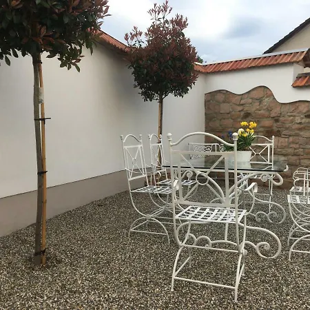 Christmann's * Weisenheim am Berg