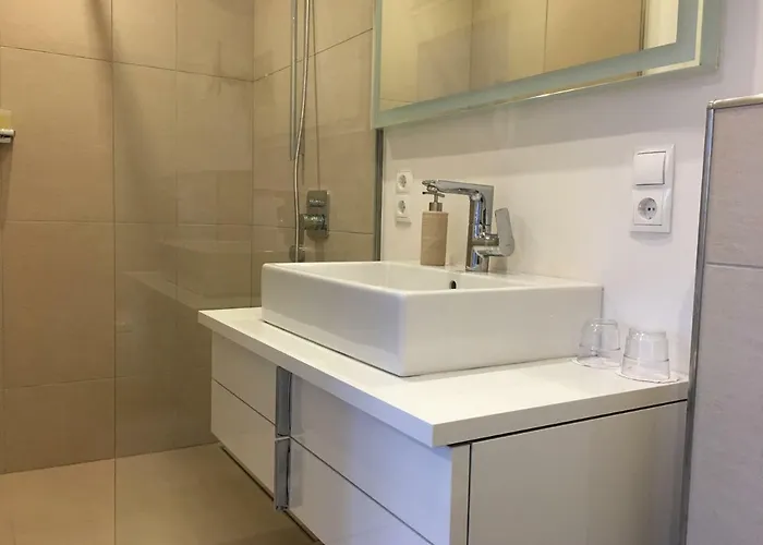 Christmann's * Weisenheim am Berg